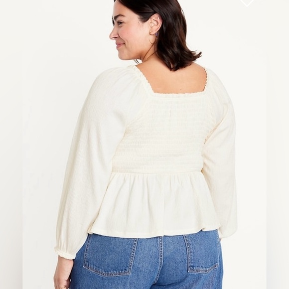 Old Navy Long-Sleeve Smocked Peplum Top – Women’s Size M- NWT - Picture 2 of 7
